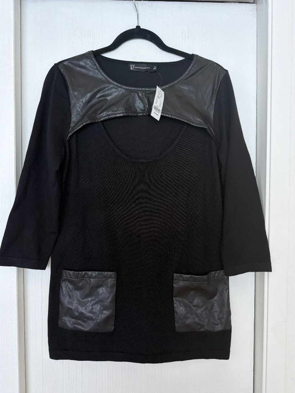 New York & Company Black Faux Leather Trim Sweater Top – Size Medium – NWT